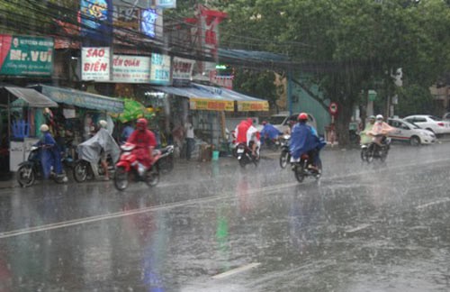 Ha Noi tiep tuc mua rao va dong dip nghi le 2/9